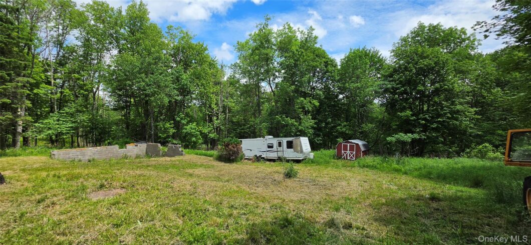 1009467 208 parksville road