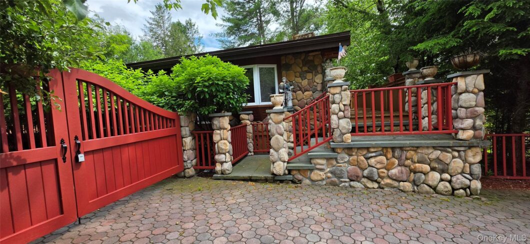12 Donenfeld Drive 983533 12 donenfeld drive